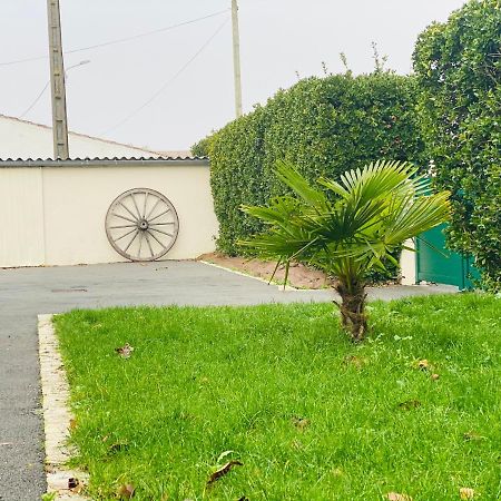 Maison De Campagne Chez Trabou Et Loulou 20 Min De La Rochelle Aigrefeuille-dʼAunis 外观 照片